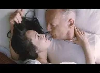 许晴的床吻戏视频